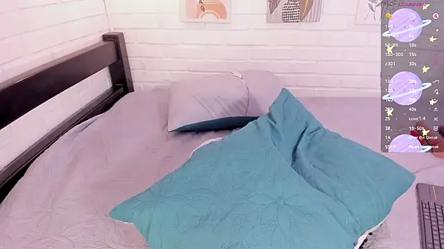 alison daniels  online show from October 30, 4:08 pm