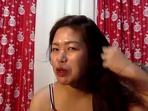 ChinitaXoxo online show from May 31, 2:23 pm
