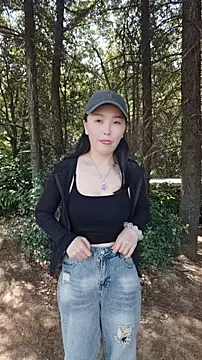 lylxili online show from June 12, 6:43 am