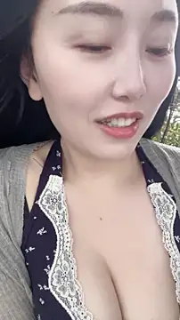 lylxili online show from June 29, 10:15 am