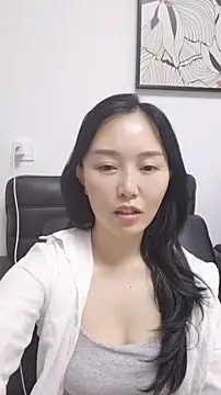 lylxili online show from June 9, 8:47 am