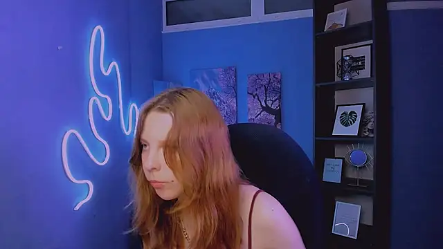 kriss babyyy online show from June 9, 7:24 pm