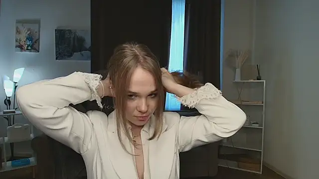 VetaIssacs online show from May 19, 1:29 pm