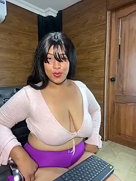 Alexia Lerner online show from June 6, 7:42 pm