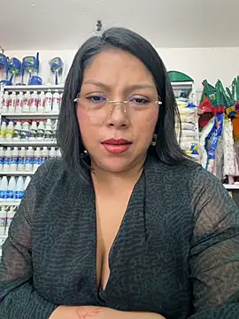 ISABELLA  LUNA online show from June 13, 4:26 pm