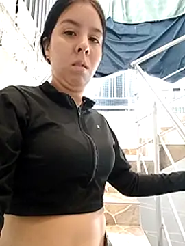 HOTANDSKINNY online show from June 29, 11:21 am