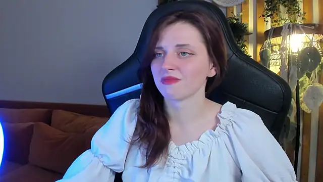 FreyaVeys online show from May 30, 2:37 pm