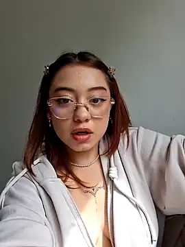 Laury ro6 online show from May 21, 2:59 pm