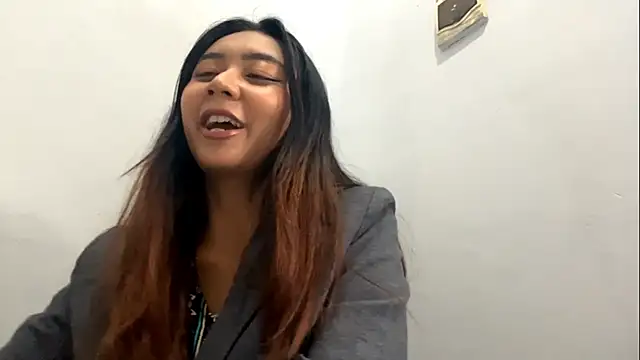 KristieOrtmann online show from May 23, 8:34 am