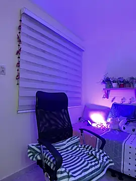 victorya milf online show from June 13, 7:22 pm