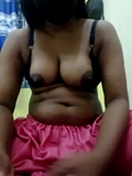 Hot-Tooma online show from May 24, 6:40 pm