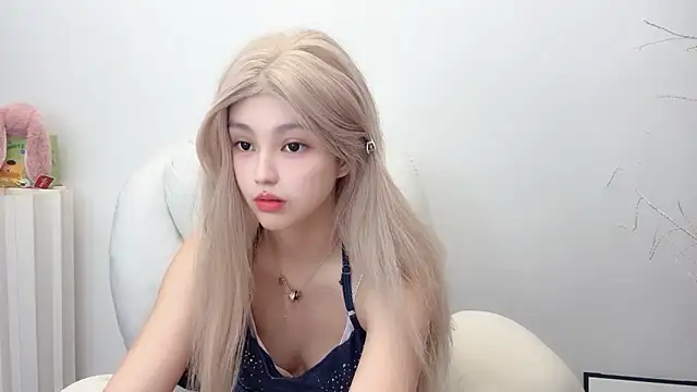 jiangjiang2005 online show from June 7, 4:58 pm