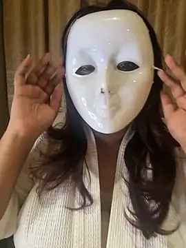 sexybitchqueen11 online show from June 20, 6:33 pm
