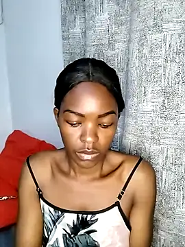 DarkHoneyQueen online show from May 26, 6:29 pm