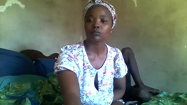 mommysmiley1234 online show from June 13, 9:29 am