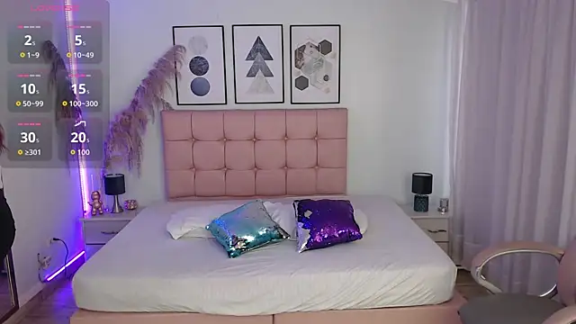 LilMoon  online show from July 23, 4:37 pm