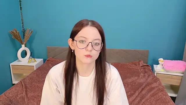 Ava Nilson online show from June 1, 11:01 am