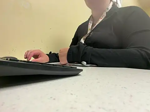 alyssabbygirll online show from June 21, 2:48 am