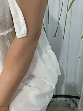 Ure sexy online show from May 31, 10:10 am