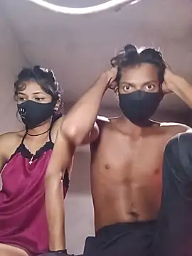 Model 816 online show from June 16, 6:25 am