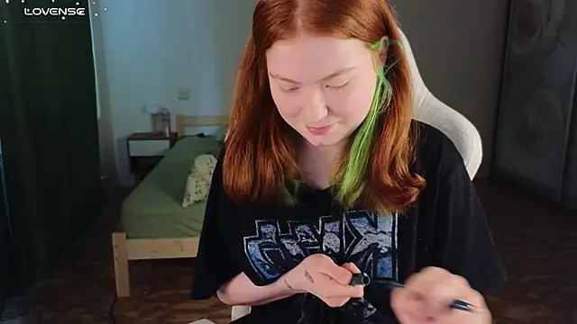 YourGingerCute online show from May 31, 9:37 am