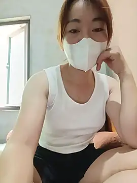 -Trinina- online show from June 24, 5:39 am
