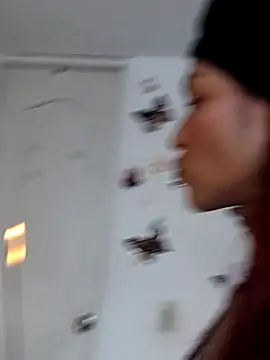 hannapettit online show from June 25, 7:15 pm