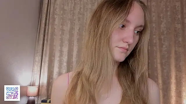 JenevaLitalien online show from June 29, 6:07 pm