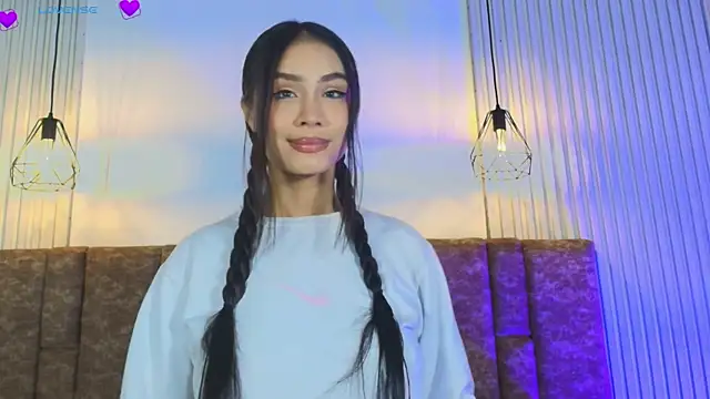 KENNIA SWEETIEE online show from June 17, 11:22 am