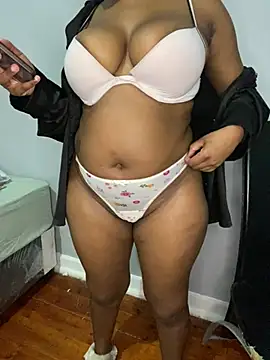 Thickmisspearl23 online show from July 6, 8:00 pm