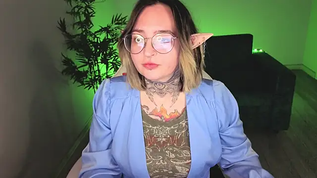 Eva Witcher online show from June 22, 2:05 am