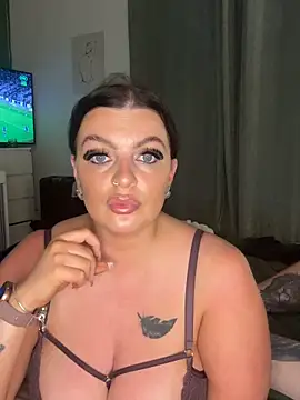 Maddison Leighxo online show from June 19, 8:34 pm
