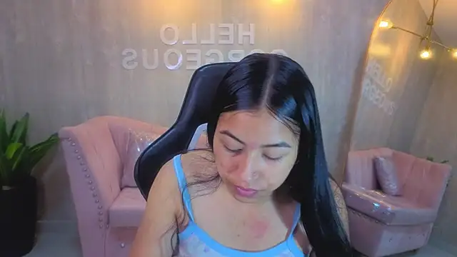lia x a online show from July 13, 1:23 pm