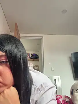 Julietthalu online show from June 2, 6:42 pm