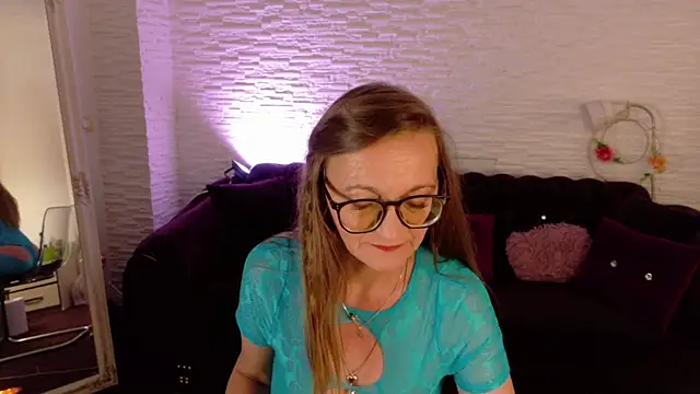 SiennaShinee online show from July 14, 7:07 pm