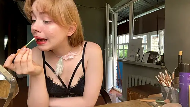 LollyAngel online show from June 28, 4:02 pm
