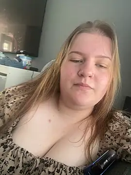 Curvy Vanilla online show from June 23, 12:47 pm
