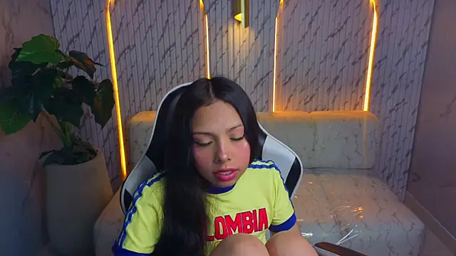 samantha tx  online show from June 17, 3:08 am