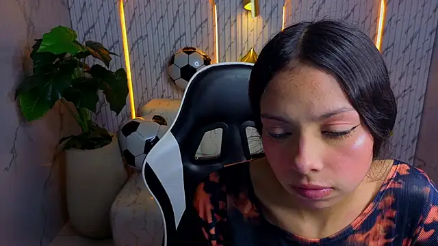 samantha tx  online show from June 23, 3:04 am
