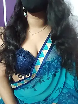Clara-Lilly online show from July 16, 6:07 am