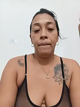 candelahot10 online show from July 12, 4:30 pm