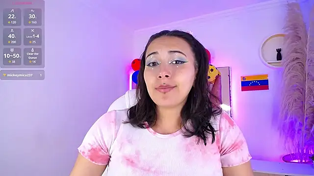 Camiila  1 online show from July 11, 12:27 pm