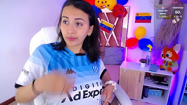 Camiila  1 online show from June 15, 11:32 am