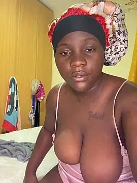 freakycutie1 online show from July 1, 10:48 am