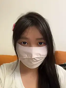 yiyi-love online show from June 16, 2:18 pm