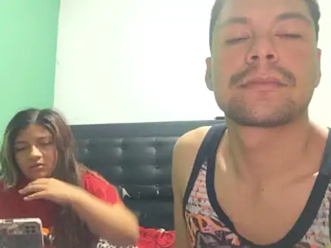 Axel and hazel101089 online show from June 18, 9:30 pm