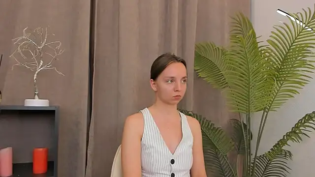 JenPerney online show from June 21, 4:22 pm