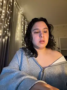 suzymeow online show from June 21, 9:30 pm