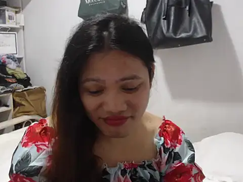 liebewendy2025 online show from June 23, 12:19 am