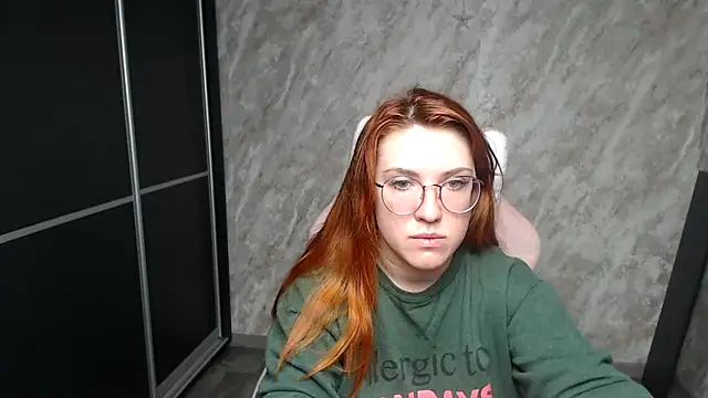 Reginasmilee online show from February 11, 1:09 am